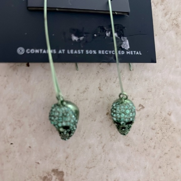 Simply Vera Vera Wang Skull Threaded Earrings Green Rhinestones - Picture 3 of 5